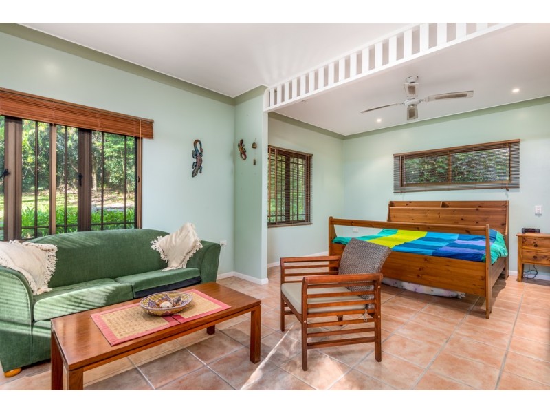 135 STONEY CREEK ROAD, Speewah QLD 4881