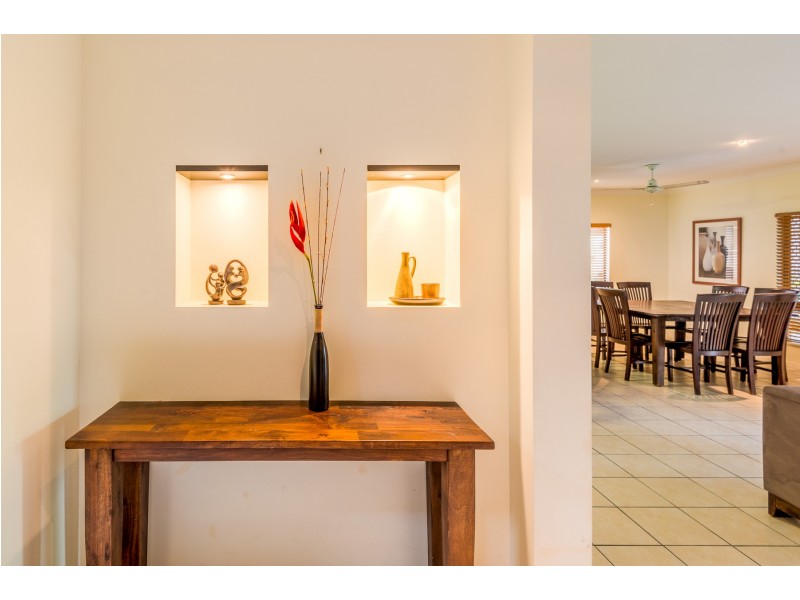 4 TEEWAH CLOSE, Kewarra Beach QLD 4879