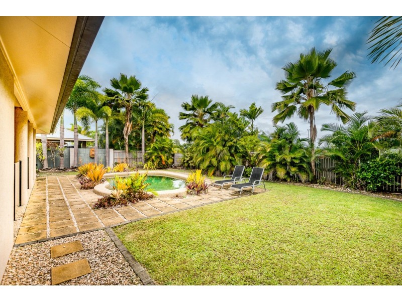 4 TEEWAH CLOSE, Kewarra Beach QLD 4879