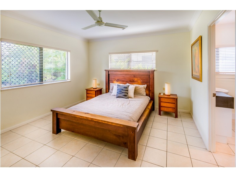 4 TEEWAH CLOSE, Kewarra Beach QLD 4879