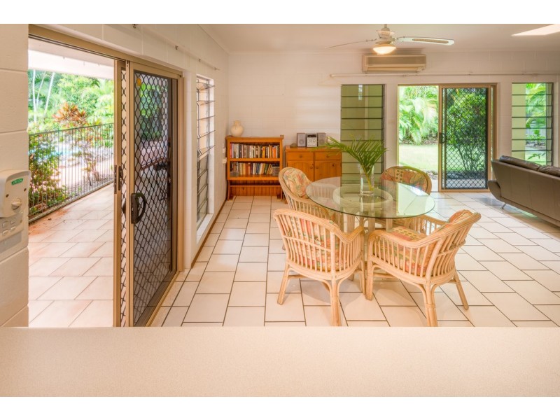 15 THAIS STREET, Palm Cove QLD 4879