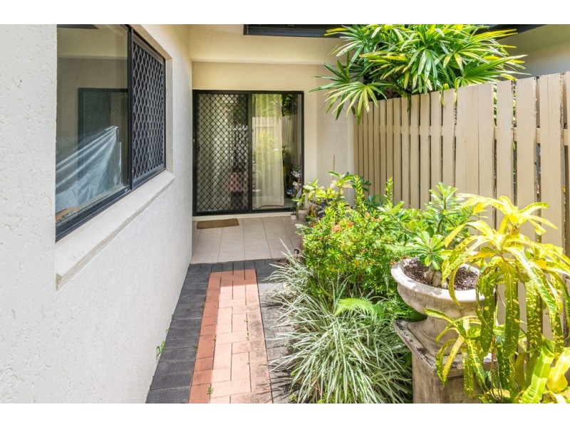 3/65 CEDAR ROAD, Palm Cove QLD 4879