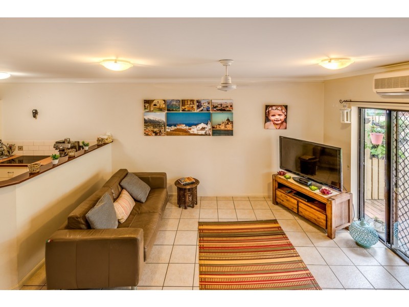 3/65 CEDAR ROAD, Palm Cove QLD 4879