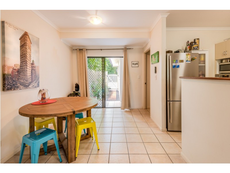 3/65 CEDAR ROAD, Palm Cove QLD 4879