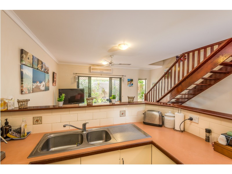 3/65 CEDAR ROAD, Palm Cove QLD 4879