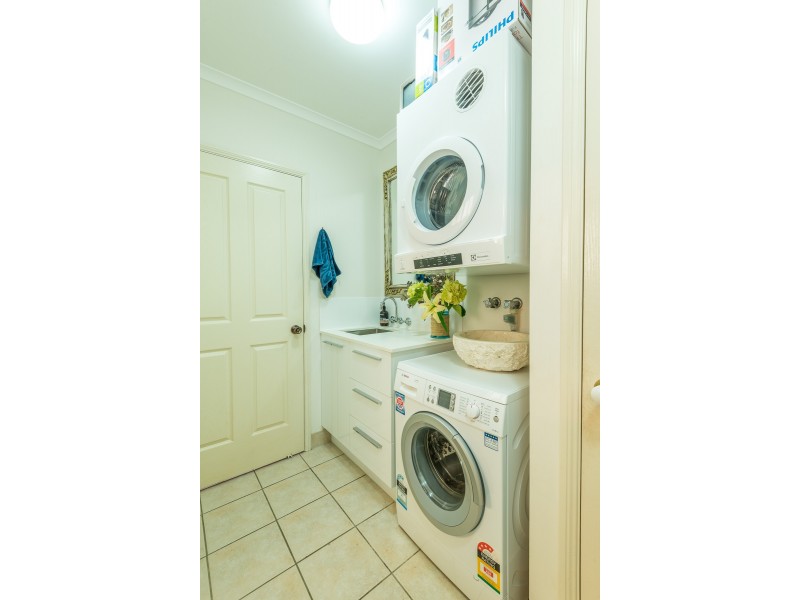 3/65 CEDAR ROAD, Palm Cove QLD 4879