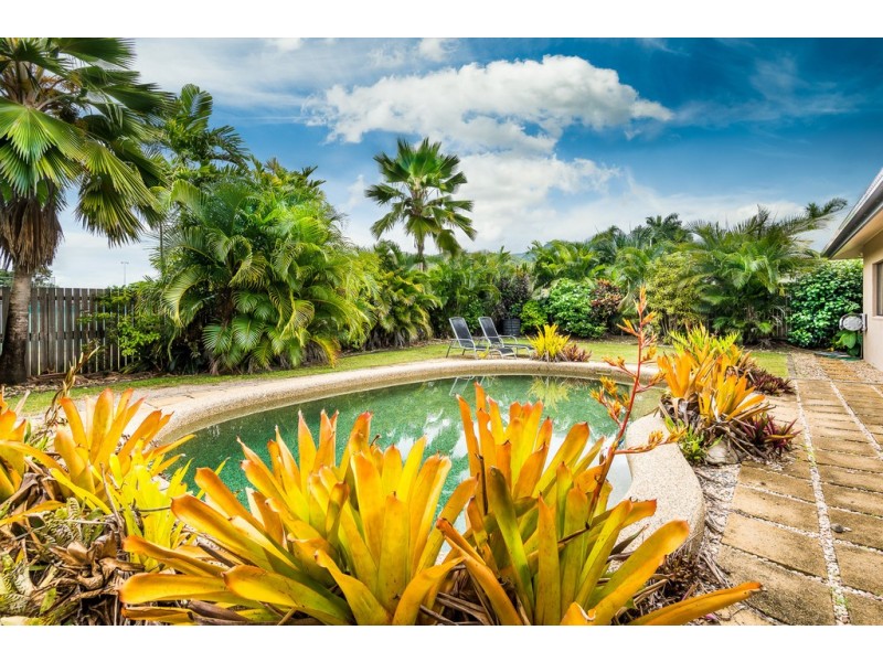 4 TEEWAH STREET, Kewarra Beach QLD 4879