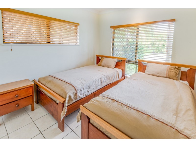 4 TEEWAH STREET, Kewarra Beach QLD 4879