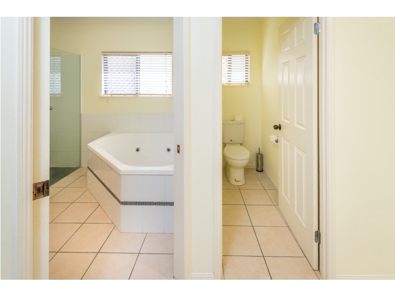 4 TEEWAH STREET, Kewarra Beach QLD 4879