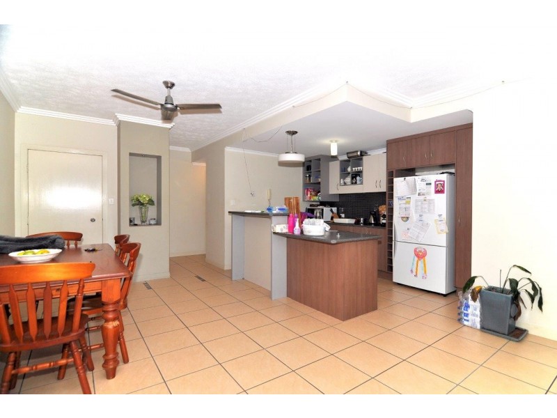 26/1804 CAPTAIN COOK HIGHWAY, Clifton Beach QLD 4879