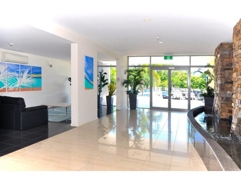 207 @ 174 Grafton Street, Cairns QLD 4870