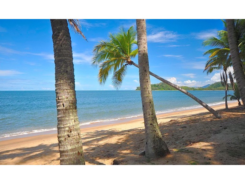 Clifton Beach QLD 4879