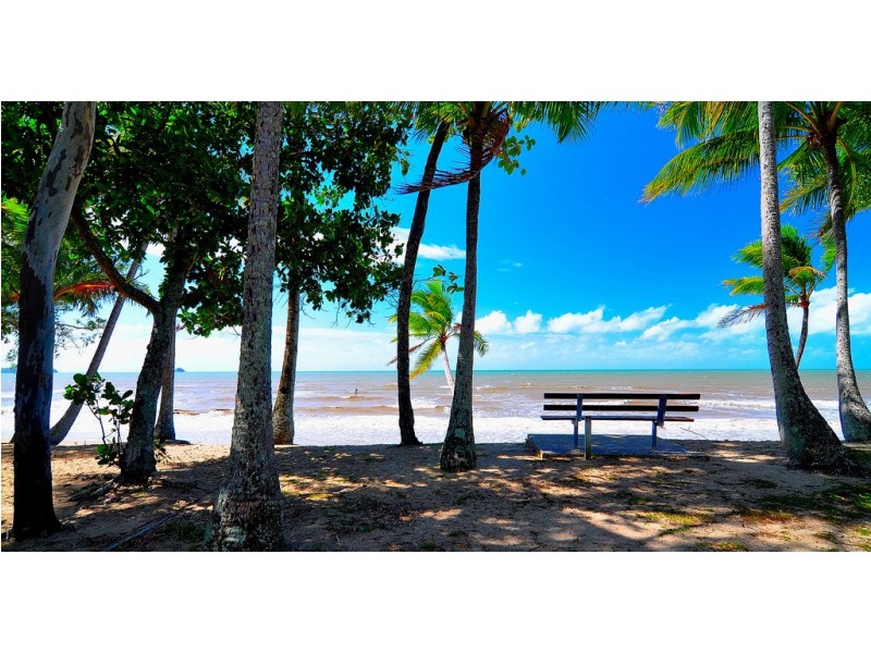 Clifton Beach QLD 4879