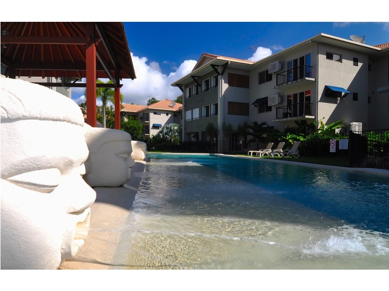 Clifton Beach QLD 4879