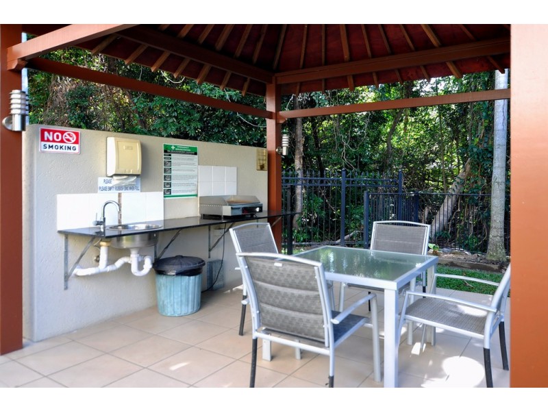 Clifton Beach QLD 4879