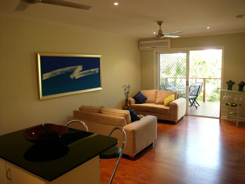 1/15 Amphora Street, Palm Cove QLD 4879