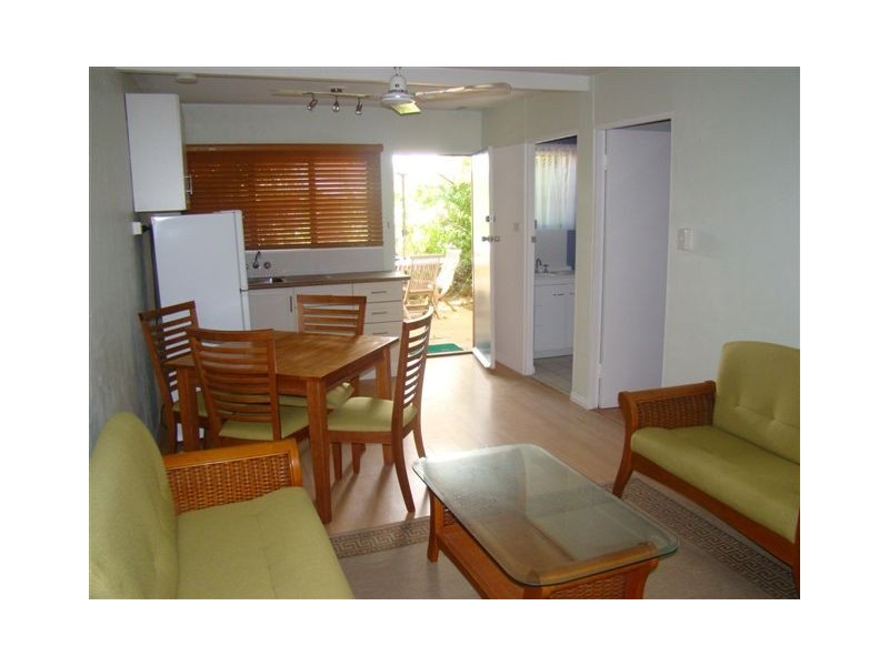 3/9-11 Amphora Street, Palm Cove QLD 4879