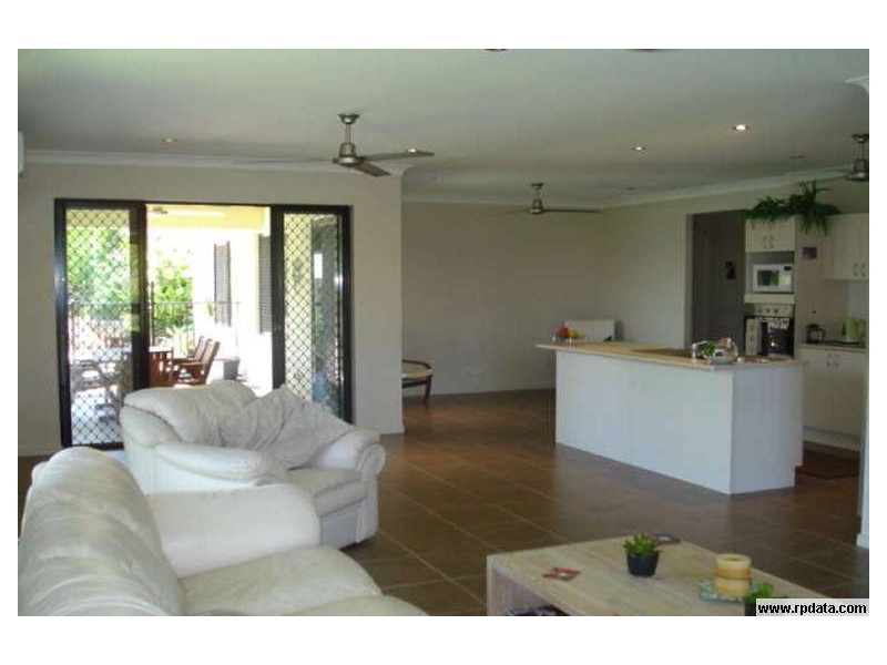 1 Helix Close, Clifton Beach QLD 4879