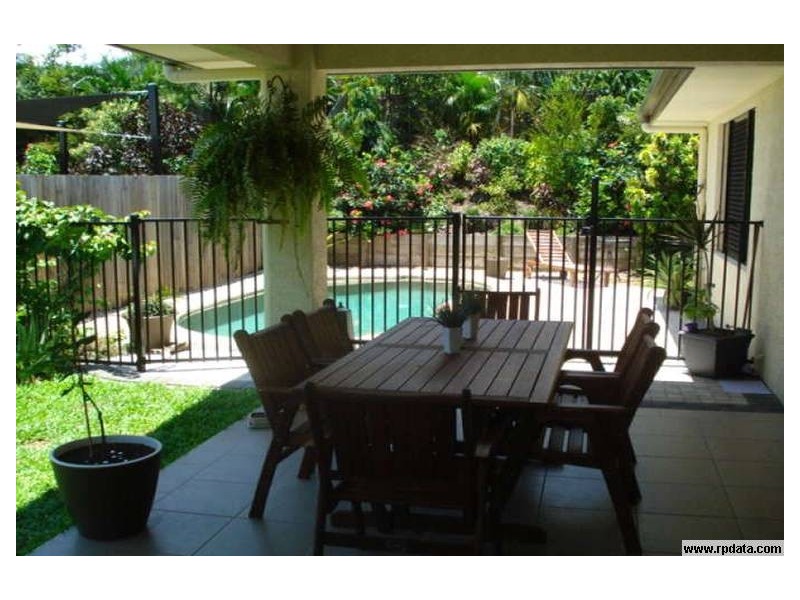 1 Helix Close, Clifton Beach QLD 4879