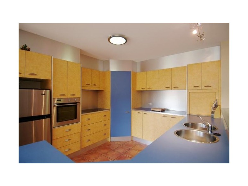 52 Veivers Road, Palm Cove QLD 4879