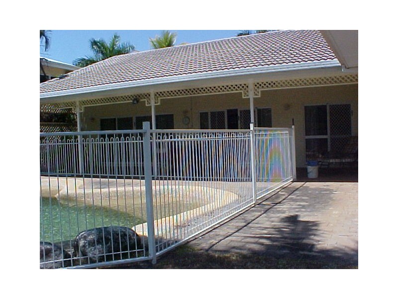 66 Cedar Rd, Palm Cove QLD 4879