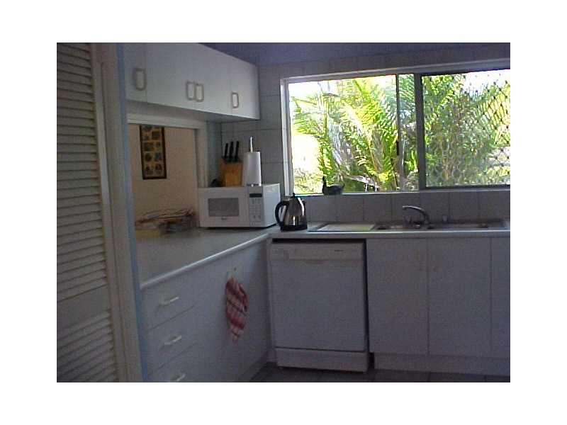 66 Cedar Rd, Palm Cove QLD 4879