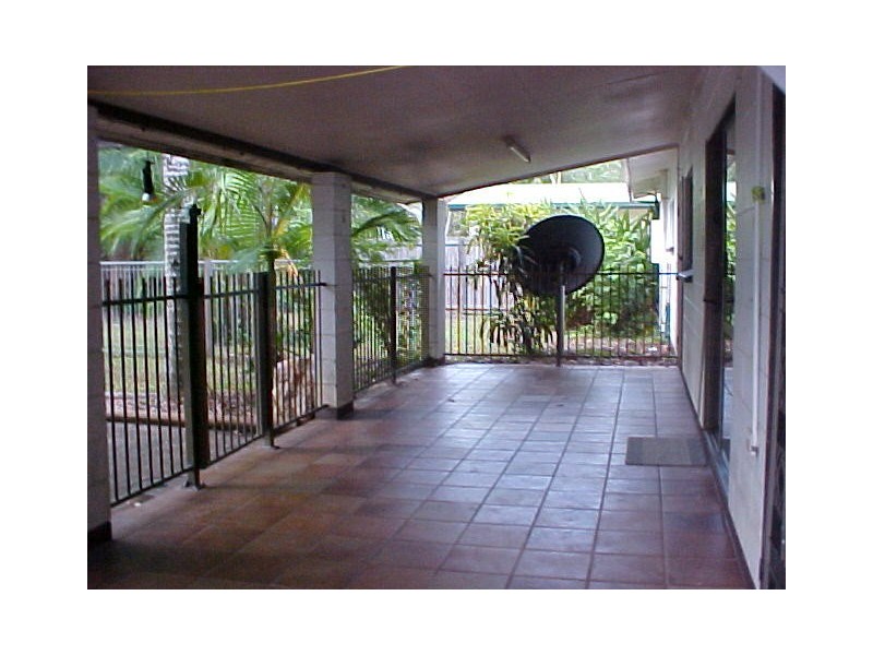 16 Connemara Close, Trinity Beach QLD 4879