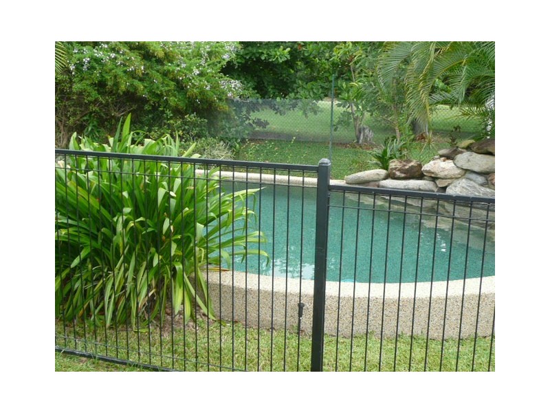 25 Parkinson Ave, Kewarra Beach QLD 4879