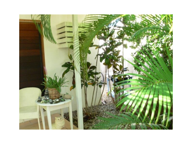 12/28 Oliva St, Palm Cove QLD 4879