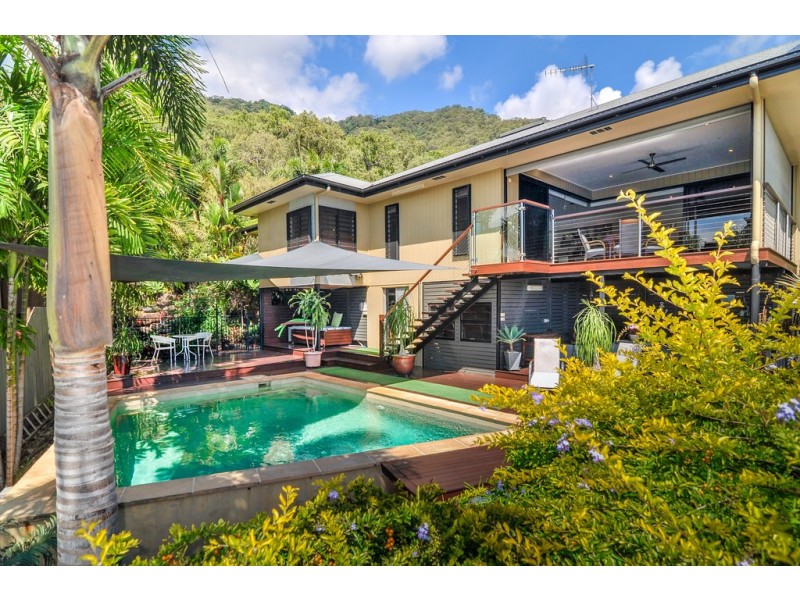 27 Savannah Street, Palm Cove QLD 4879
