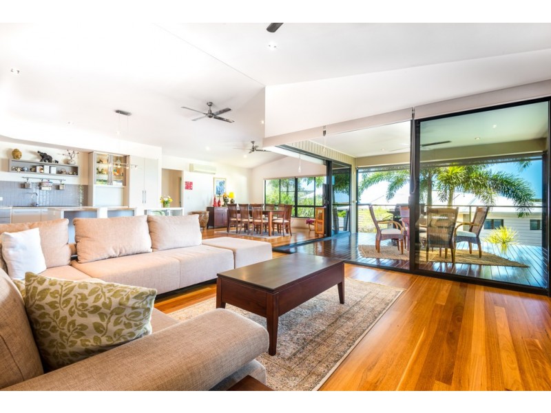 27 Savannah Street, Palm Cove QLD 4879