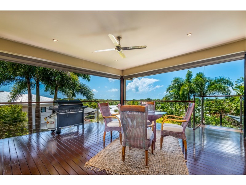 27 Savannah Street, Palm Cove QLD 4879