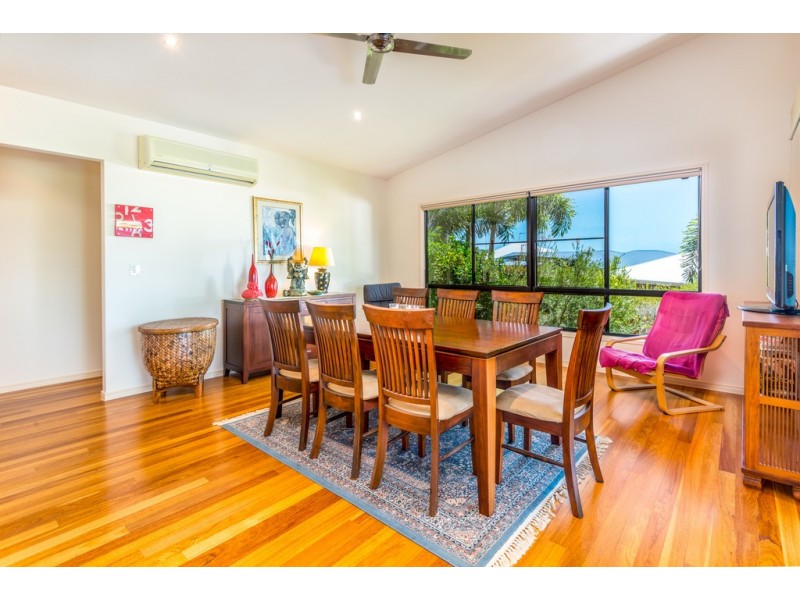 27 Savannah Street, Palm Cove QLD 4879