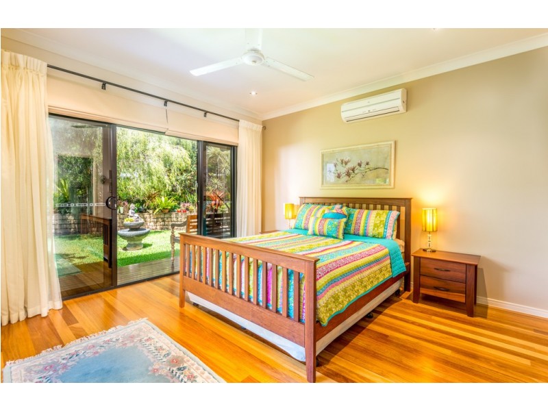 27 Savannah Street, Palm Cove QLD 4879