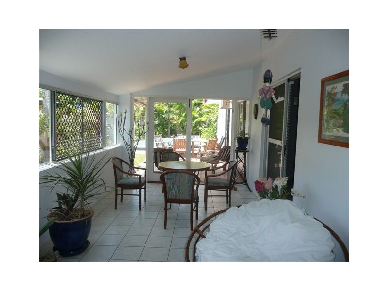 17 Connemara Close, Trinity Beach QLD 4879