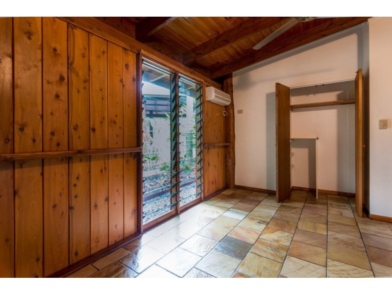 24 Pellowe Street, Clifton Beach QLD 4879