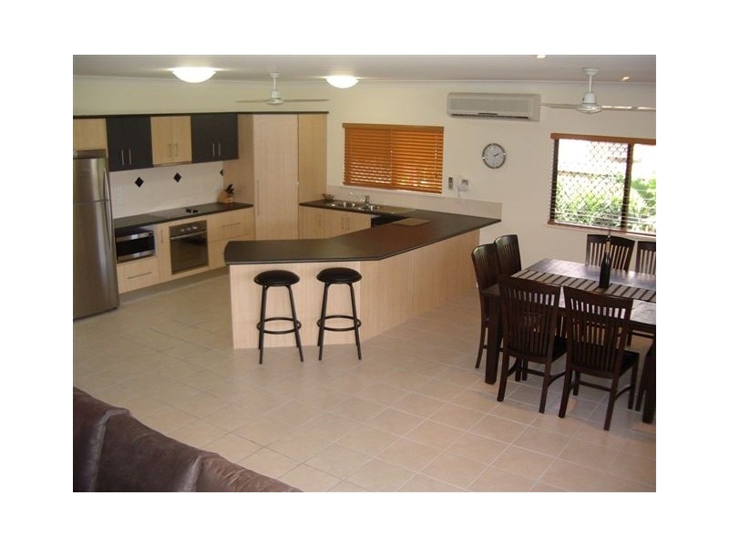 4 Teewah Close, Kewarra Beach QLD 4879