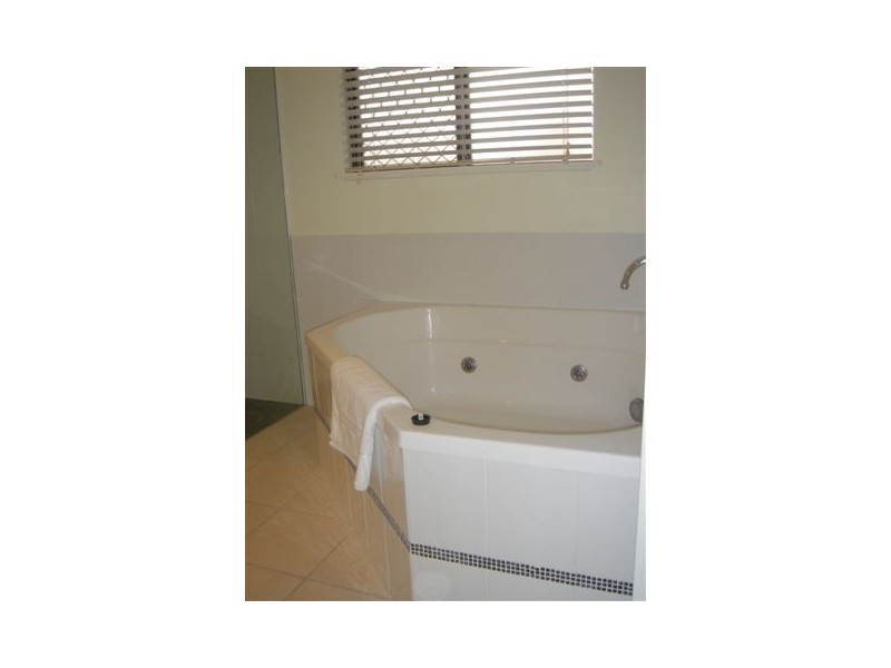 4 Teewah Close, Kewarra Beach QLD 4879