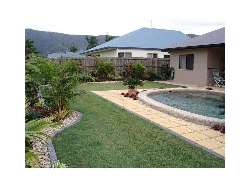 4 Teewah Close, Kewarra Beach QLD 4879