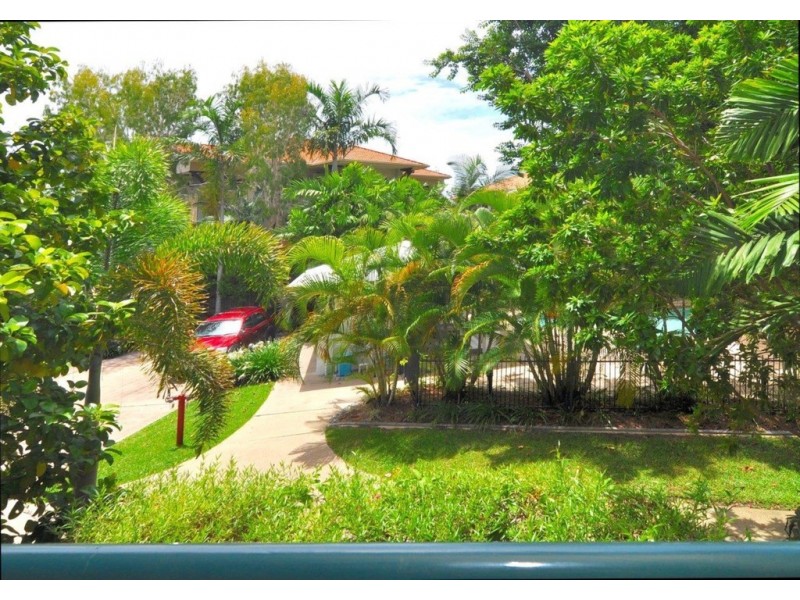 30/1804 Captain Cook Hwy., Clifton Beach QLD 4879