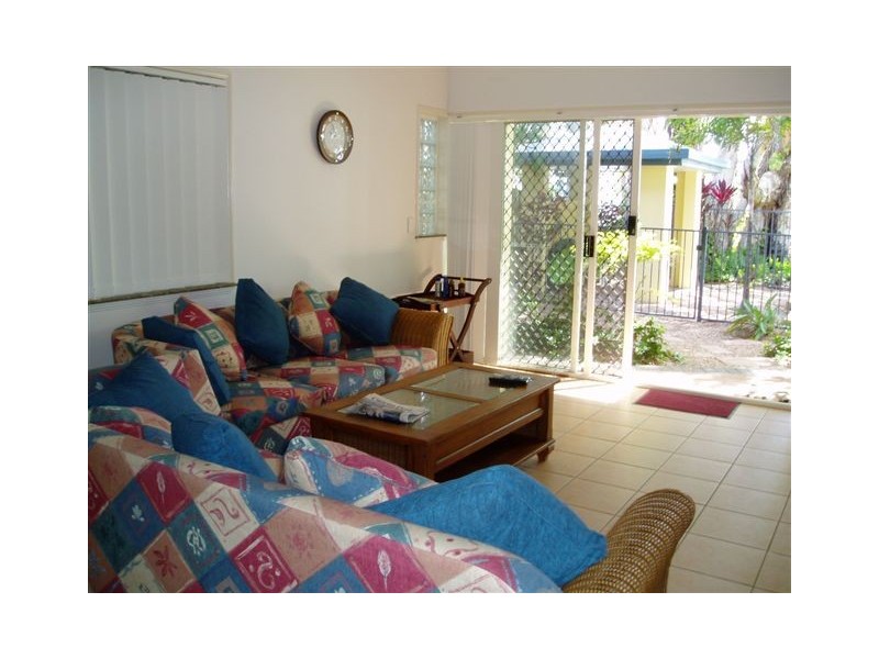4/89-91 Upolu Esplanade, Clifton Beach QLD 4879