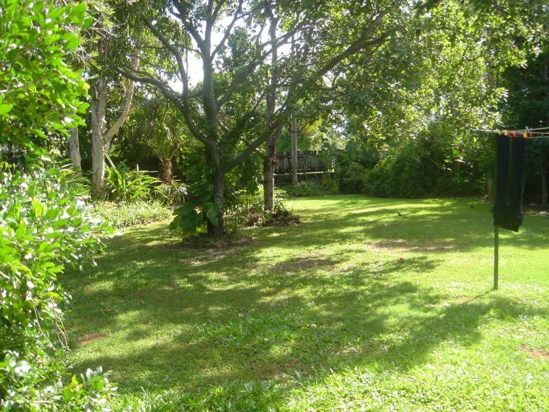 41 Periwinkle Ave, Trinity Beach QLD 4879