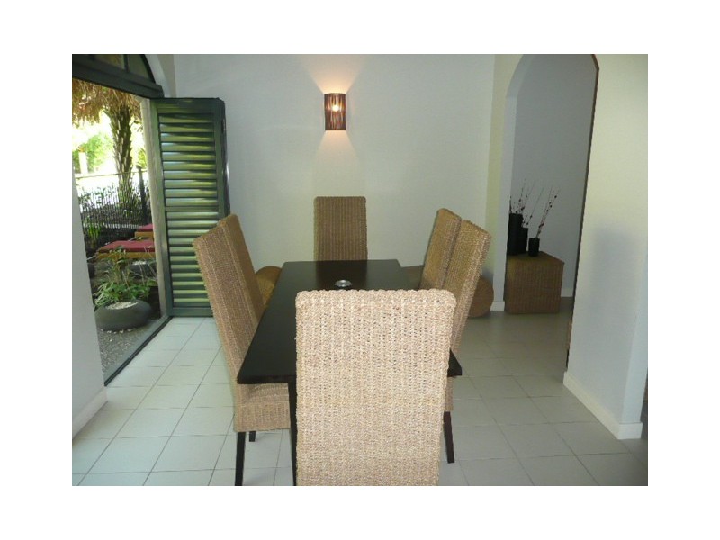 26/81 Cedar Rd, Palm Cove QLD 4879