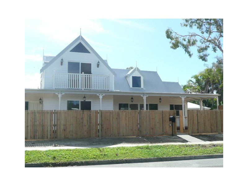 24 St Crispin St, Clifton Beach QLD 4879