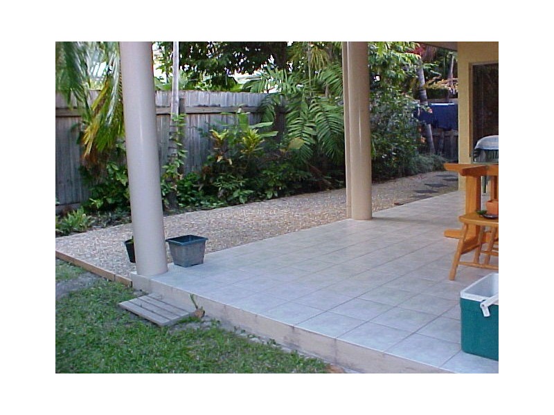 9/71-73 Cedar Rd, Palm Cove QLD 4879