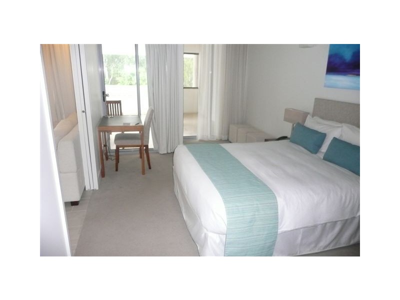 2401 Drift Crn Esplanade and Vievers Rd, Palm Cove QLD 4879
