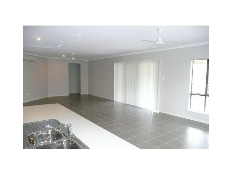 78 Roberts Drive, Trinity Beach QLD 4879