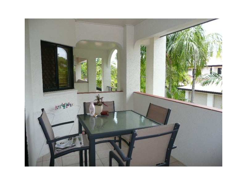 13/65 Cedar Rd, Palm Cove QLD 4879