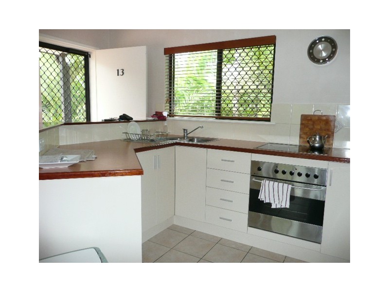 13/65 Cedar Rd, Palm Cove QLD 4879