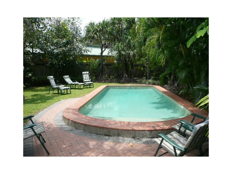 13/65 Cedar Rd, Palm Cove QLD 4879
